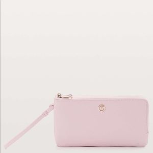 LULULEMON DOUBLE UP POUCH WRISTLET